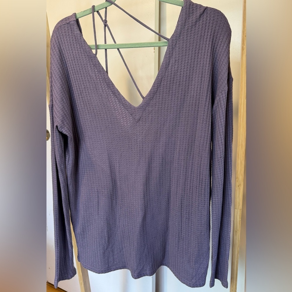 Chaser Lavender Long Sleeve V-Neck Waffle Knit Top Medium - Picture 2 of 8